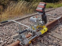 Hydralic weld trimmer